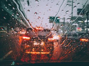 Tips Mobil Tetap Aman Saat Musim Hujan
